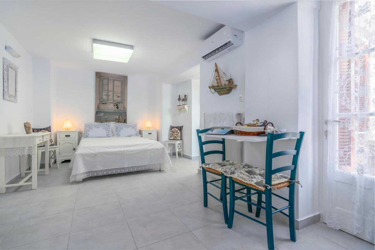 Kourita Garden Apartment With Sea View Near To The Port Of Milos Adamantas  Esterno foto