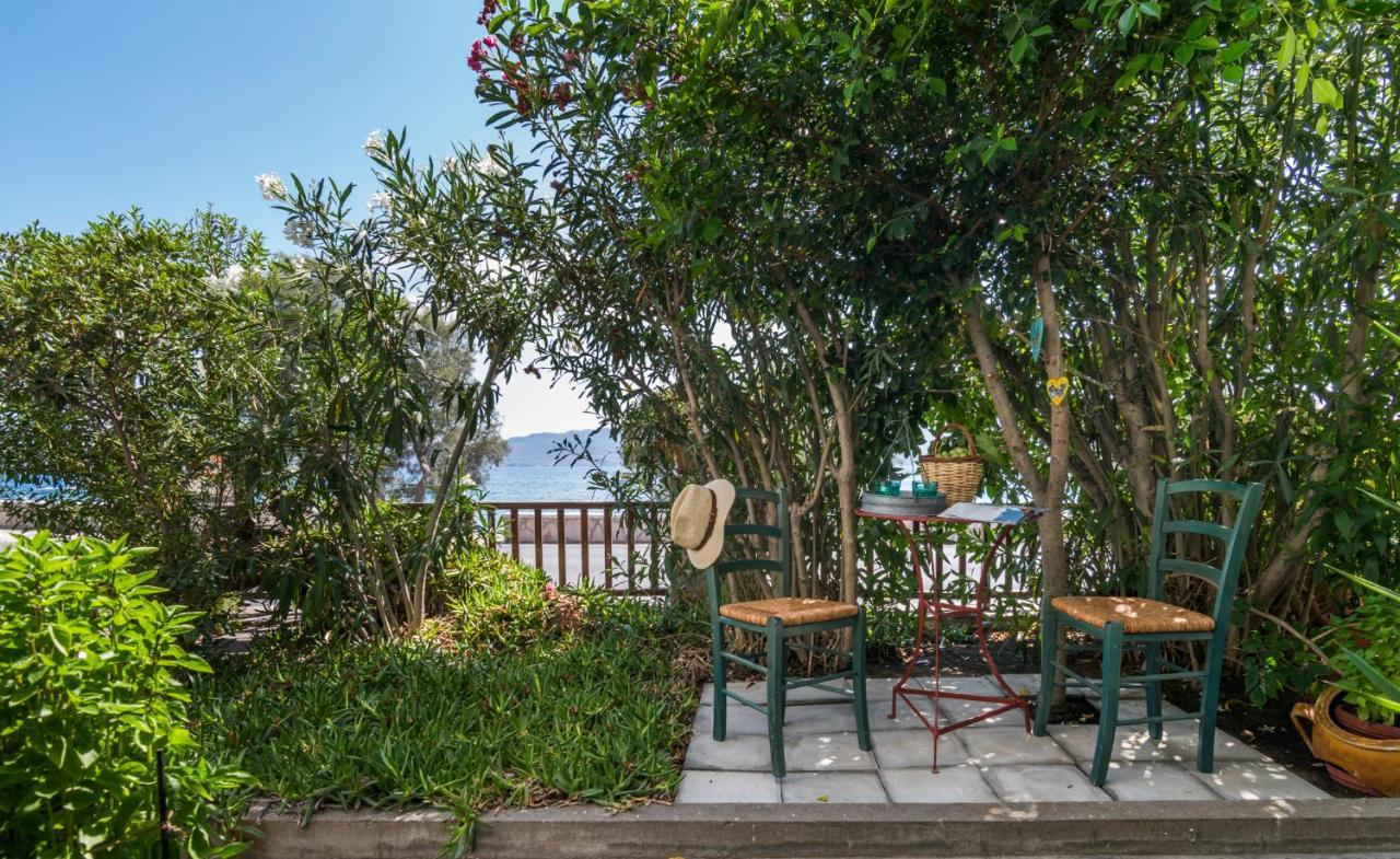 Kourita Garden Apartment With Sea View Near To The Port Of Milos Adamantas  Esterno foto