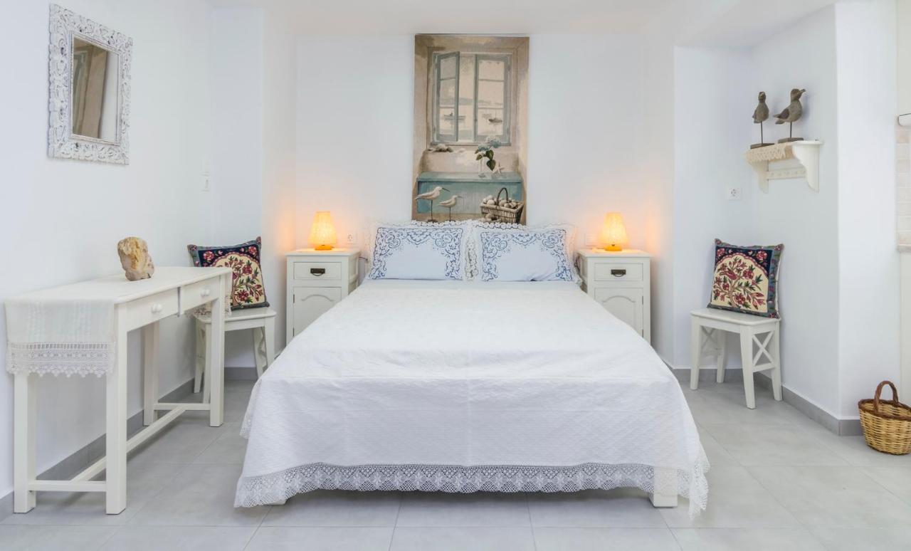 Kourita Garden Apartment With Sea View Near To The Port Of Milos Adamantas  Esterno foto