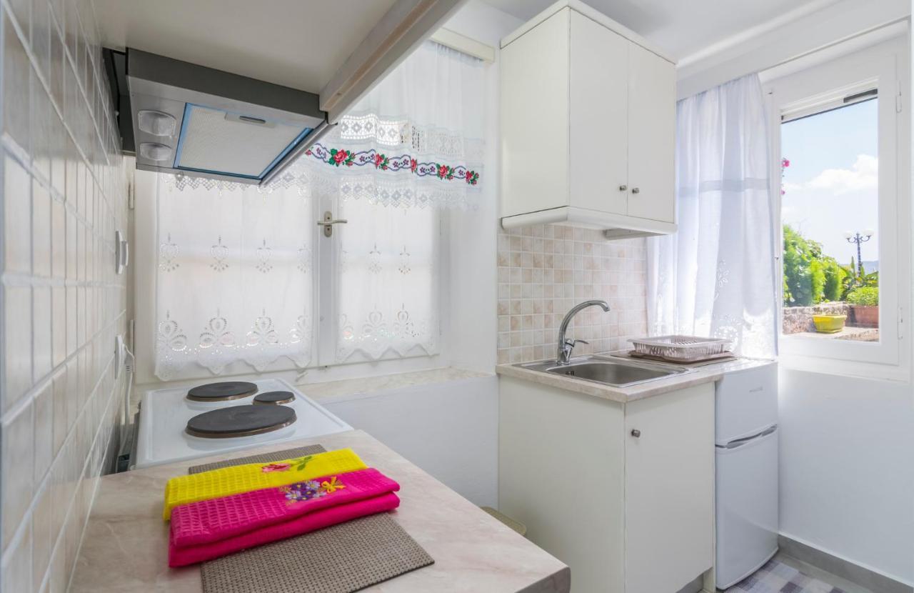 Kourita Garden Apartment With Sea View Near To The Port Of Milos Adamantas  Esterno foto
